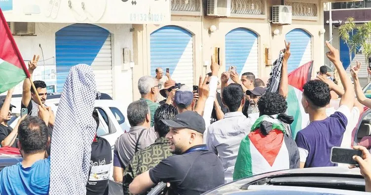 Vicdan Konvoyuna Mısır’dan İlk Engel: Aktivistler Gözaltına Alındı, Tepkiler Yükseliyor Vicdan Konvoyuna Mısır’dan İlk Engel: Aktivistler Gözaltına Alındı, Tepkiler Yükseliyor