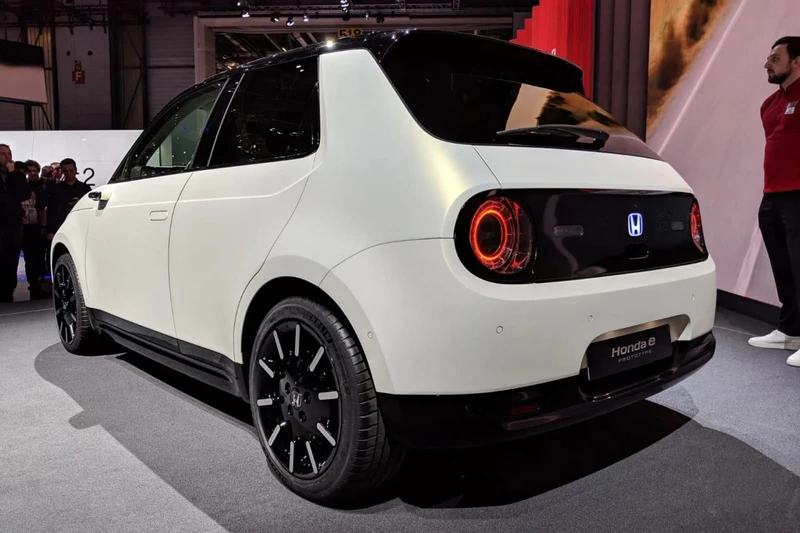 Honda'dan Ezber Bozan Hamle: Yeni Elektrikli HB Modeli Clio'dan Bile Ucuz Olacak!