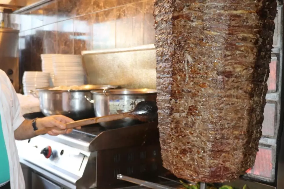 250'den Fazla Şubesi Olan Döner Zinciri İflasın Eşiğinde