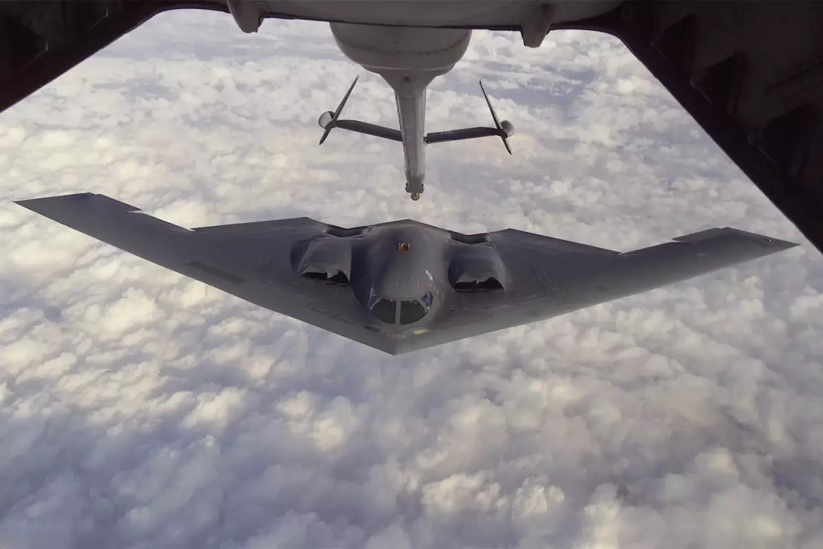 ABD, İran’ı B-2 Hayalet Bombardıman Uçağıyla Vurdu ABD, İran’ı B-2 Hayalet Bombardıman Uçağıyla Vurdu