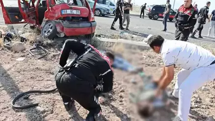 Üniversite Sınavına Giderken Feci Kaza: Aksaray'da 1 Kişi Hayatını Kaybetti, 10 Yaralı