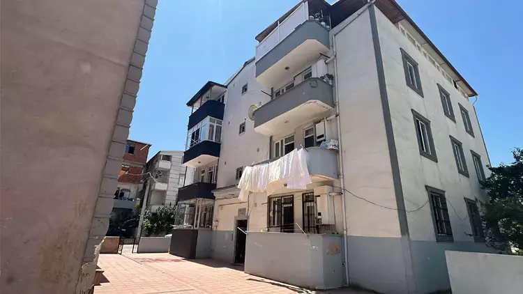 Kocaeli’de Balkondan Düşen Züleyha Bebek Ağır Yaralandı