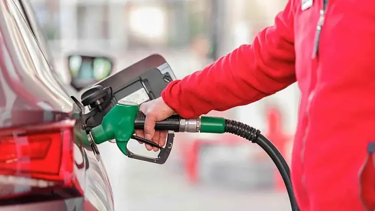 Ateşkesin Ardından Akaryakıt Fiyatlarında Büyük İndirim Başlıyor: Benzin ve Motorinde Düşüş Bekleniyor