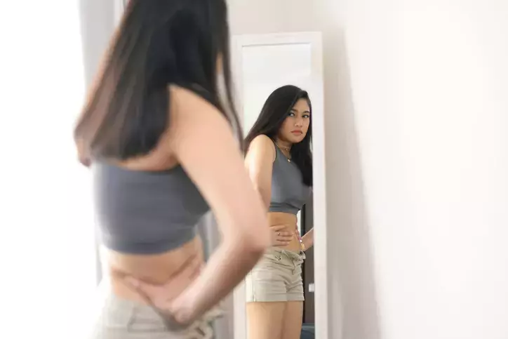 TikTok’un ‘Zehirli’ Akımı: SkinnyTok Nedir? Gençleri Bekleyen Tehlike Büyüyor