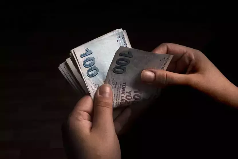 Kamu İşçilerinin Gözü Bugünkü Zam Teklifinde: İkinci Teklif Saat 14.00’te Açıklanıyor Kamu İşçilerinin Gözü Bugünkü Zam Teklifinde: İkinci Teklif Saat 14.00’te Açıklanıyor