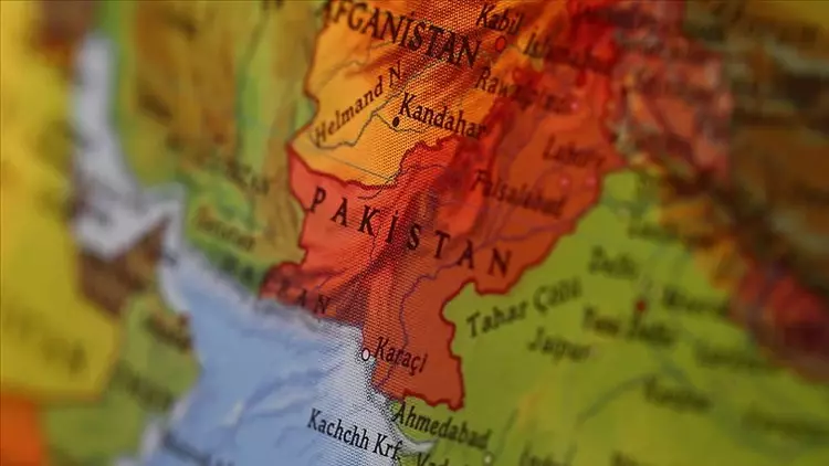 Pakistan’da Askeri Konvoya Bombalı Saldırı: 13 Asker Hayatını Kaybetti