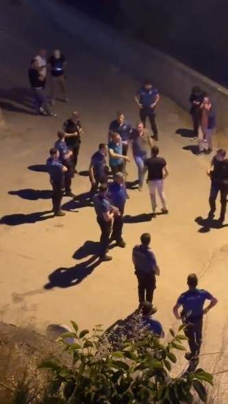 Kocaeli'de Silahlı Şüpheli Gözaltına Alındı Kocaeli'de Silahlı Şüpheli Gözaltına Alındı