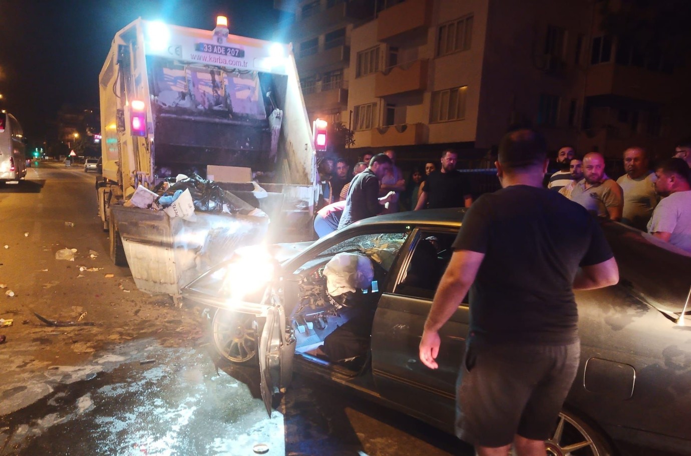 Mersin’de Feci Kaza: Alkollü Sürücü Tutuklandı, Temizlik Görevlisi Hayatını Kaybetti