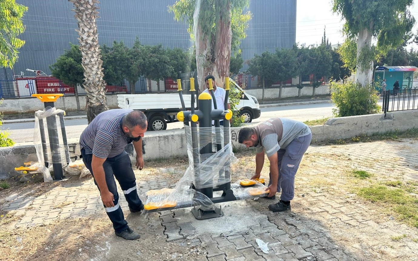 Akdeniz Belediyesi Park ve Yeşil Alan Çalışmalarını Hızlandırdı