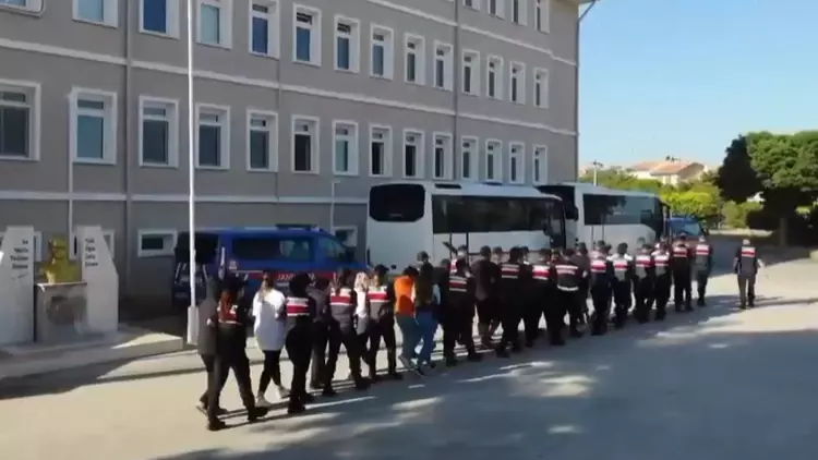12 İlde Eş Zamanlı Operasyon: 12 Organize Dolandırıcılık Çetesi Çökertildi