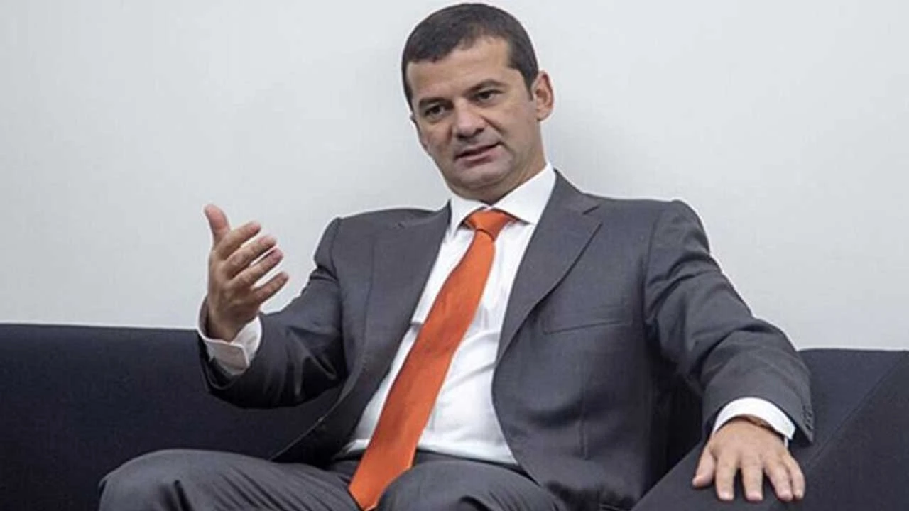 Bartu Soral Kimdir, Neden İstifa Etti? Zafer Partisi'nden Ayrılığın Gerekçeleri