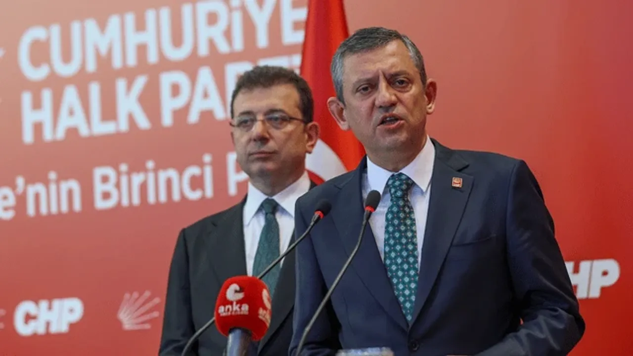 Özgür Özel: "Ekrem İmamoğlu İçin Değil, Milletin İradesi İçin Buradayız"