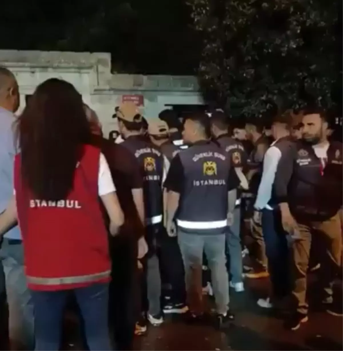 CHP'nin Saraçhane Mitinginde Bıçaklama Olayı: Bir Kişi Yaralandı