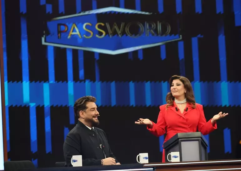 Password Yeni Gününde Yine Kahkaha Dolu Anlar Yaşatacak