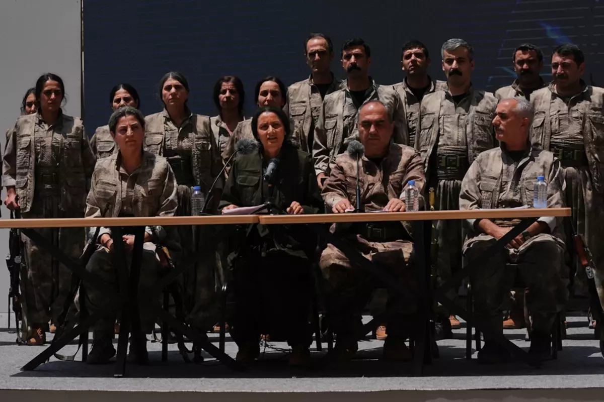 Silahlarını Yakarak İmha Eden PKK’lıların Kimlikleri Belli Oldu