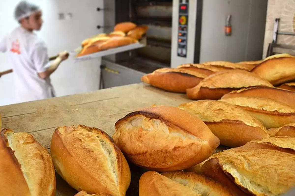 İstanbul'da Ekmeğe Zam Geldi: 200 Gram Ekmek 15 TL Oldu