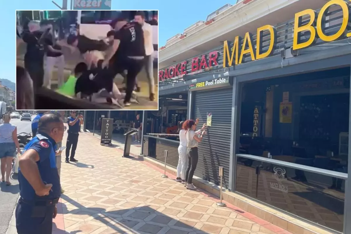 Turistlerin Dövüldüğü Mekândan Açıklama Geldi: “Hesabı Ödemediler, Bayrağımıza Hakaret Ettiler” Turistlerin Dövüldüğü Mekândan Açıklama Geldi: “Hesabı Ödemediler, Bayrağımıza Hakaret Ettiler”