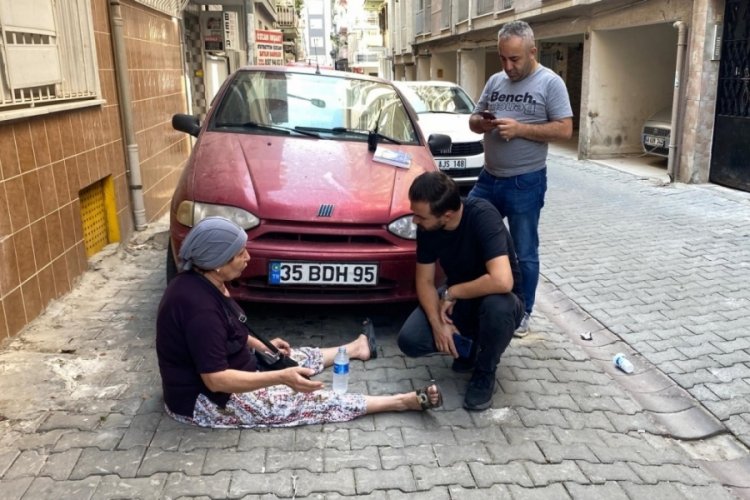 Yaşlı Kadının Yaşadığı Evde Şok Anlar! Eşini Boğazında Kemerle Yerde Buldu