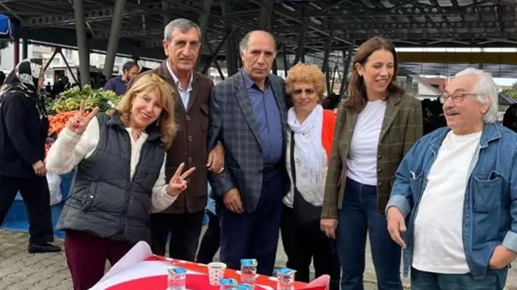 CHP Kemer İlçe Başkanı Sedat Karakaya Hakkında Bayrak İddiasıyla 3 Yıla Kadar Hapis Talebi CHP Kemer İlçe Başkanı Sedat Karakaya Hakkında Bayrak İddiasıyla 3 Yıla Kadar Hapis Talebi