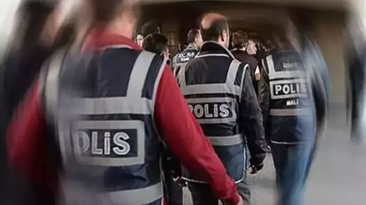 FETÖ'ye Sınav Usulsüzlüğü Operasyonu: 14 şüpheliye gözaltı kararı FETÖ'ye Sınav Usulsüzlüğü Operasyonu: 14 şüpheliye gözaltı kararı