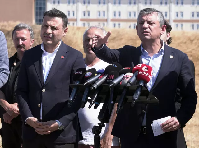 Özgür Özel Hakkında "Kamu Görevlisine Hakaret ve Tehdit" Suçundan Soruşturma Başlatıldı Özgür Özel Hakkında "Kamu Görevlisine Hakaret ve Tehdit" Suçundan Soruşturma Başlatıldı
