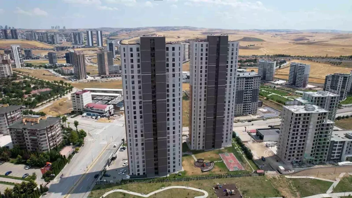 “Hayata Değer” Sloganıyla Tanıtılan Rezidans Yangınında Biri Bebek 3 Kişi Hayatını Kaybetti