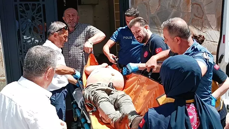 Samsun’da Camiye Girip Uyudu: Alkollü Olduğu İddia Edilen Şahıs Hastaneye Kaldırıldı