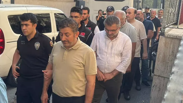 FETÖ Operasyonunda Yakalanan 51 Zanlı Adliyeye Sevk Edildi
