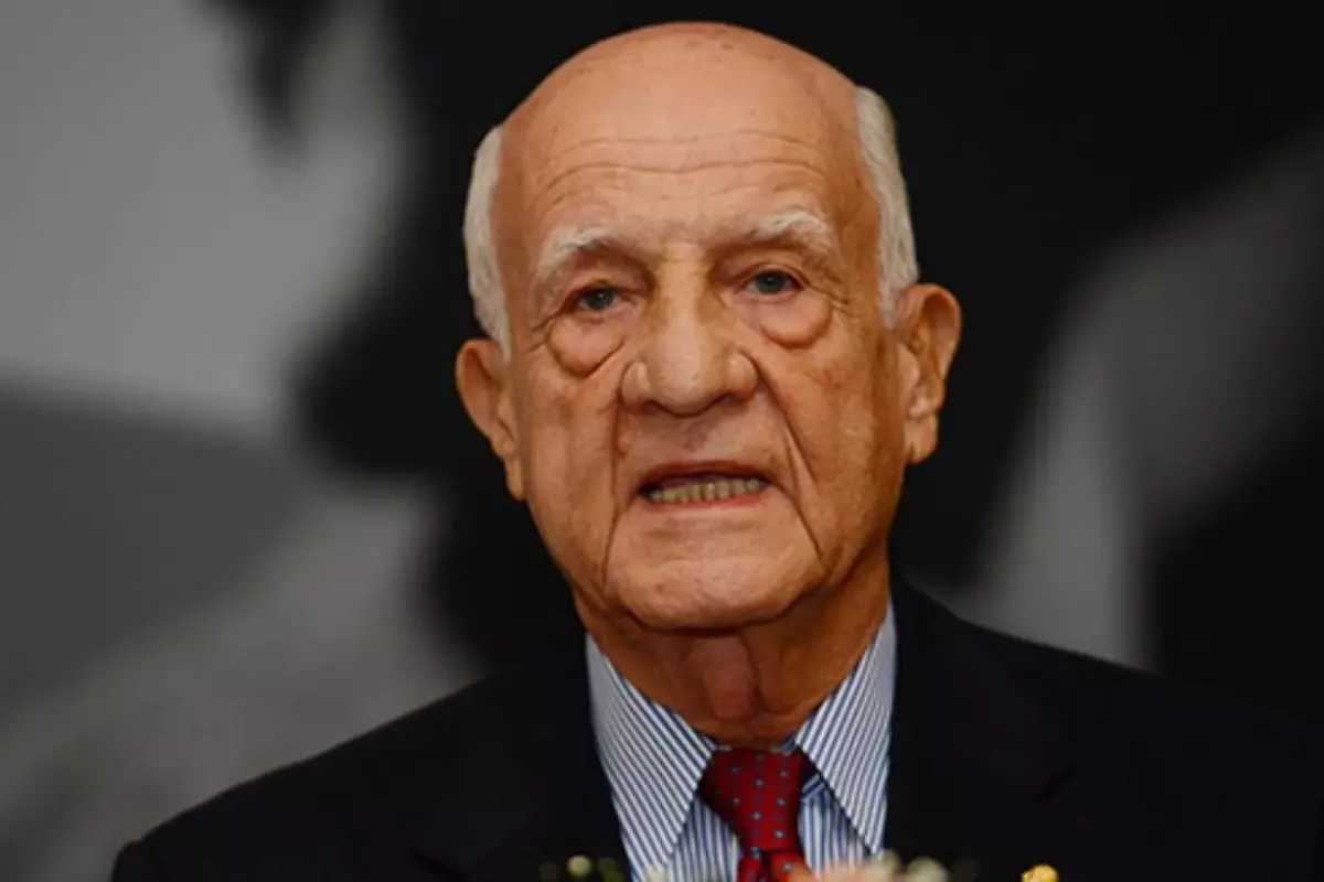 İnan Kıraç’ın Evliliği Hakkında Mahkemeden İptal Kararı İnan Kıraç’ın Evliliği Hakkında Mahkemeden İptal Kararı
