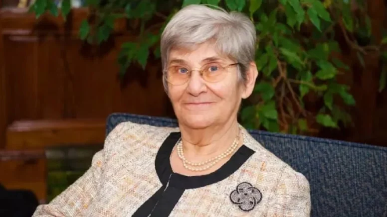 Canan Karatay’dan Yaz Ayları İçin Doğal Tarif: Kuru Öksürüğe Karşı Etkili Karışım