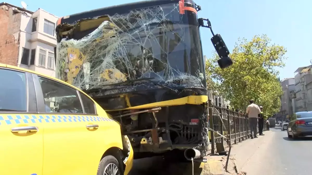 Beyoğlu’nda İETT Otobüsü Kazası: Fren Arızası 1 Can Aldı, 6 Kişi Yaralandı