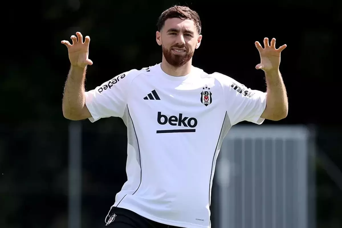 Beşiktaş'ta Orkun Kökçü Belirsizliği: Bacağında Ödem Tespit Edildi Beşiktaş'ta Orkun Kökçü Belirsizliği: Bacağında Ödem Tespit Edildi