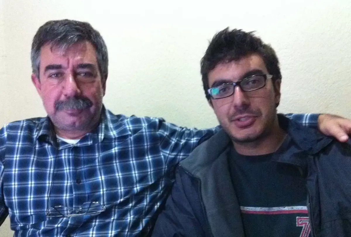 Foça'da Eski Belediye Başkanının Oğlu Ölü Bulundu Foça'da Eski Belediye Başkanının Oğlu Ölü Bulundu