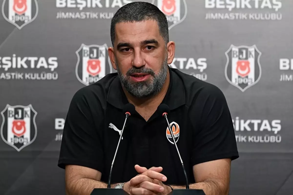 Arda Turan Shakhtar Donetsk'te Tarih Yazıyor: En Genç Teknik Direktör Oldu Arda Turan Shakhtar Donetsk'te Tarih Yazıyor: En Genç Teknik Direktör Oldu