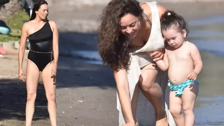 Azra Akın: “Hiçbir Yerimde Estetik Yok”