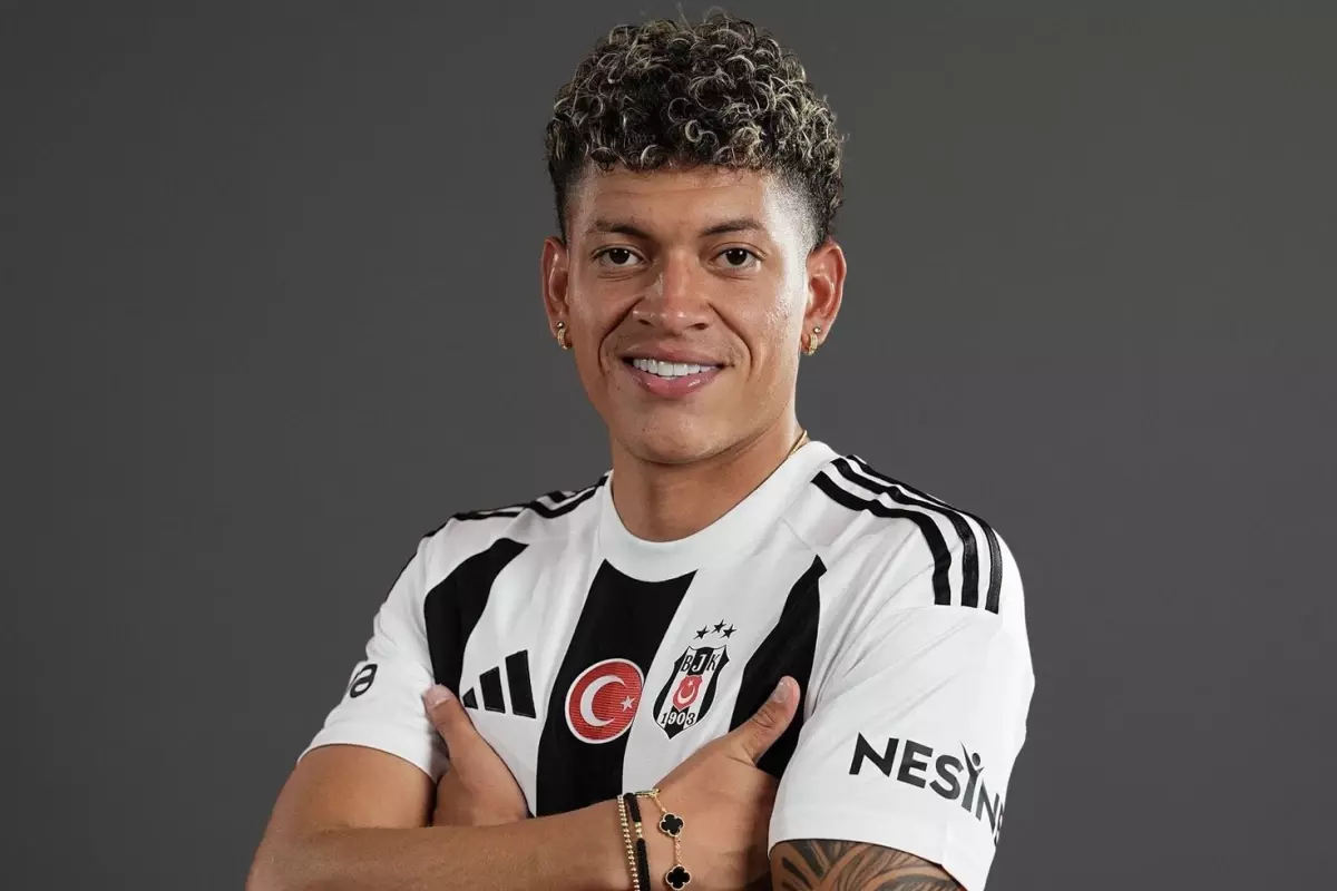Beşiktaş’ta Ayrılık: Elan Ricardo Athletico Paranaense’ye Kiralandı Beşiktaş’ta Ayrılık: Elan Ricardo Athletico Paranaense’ye Kiralandı