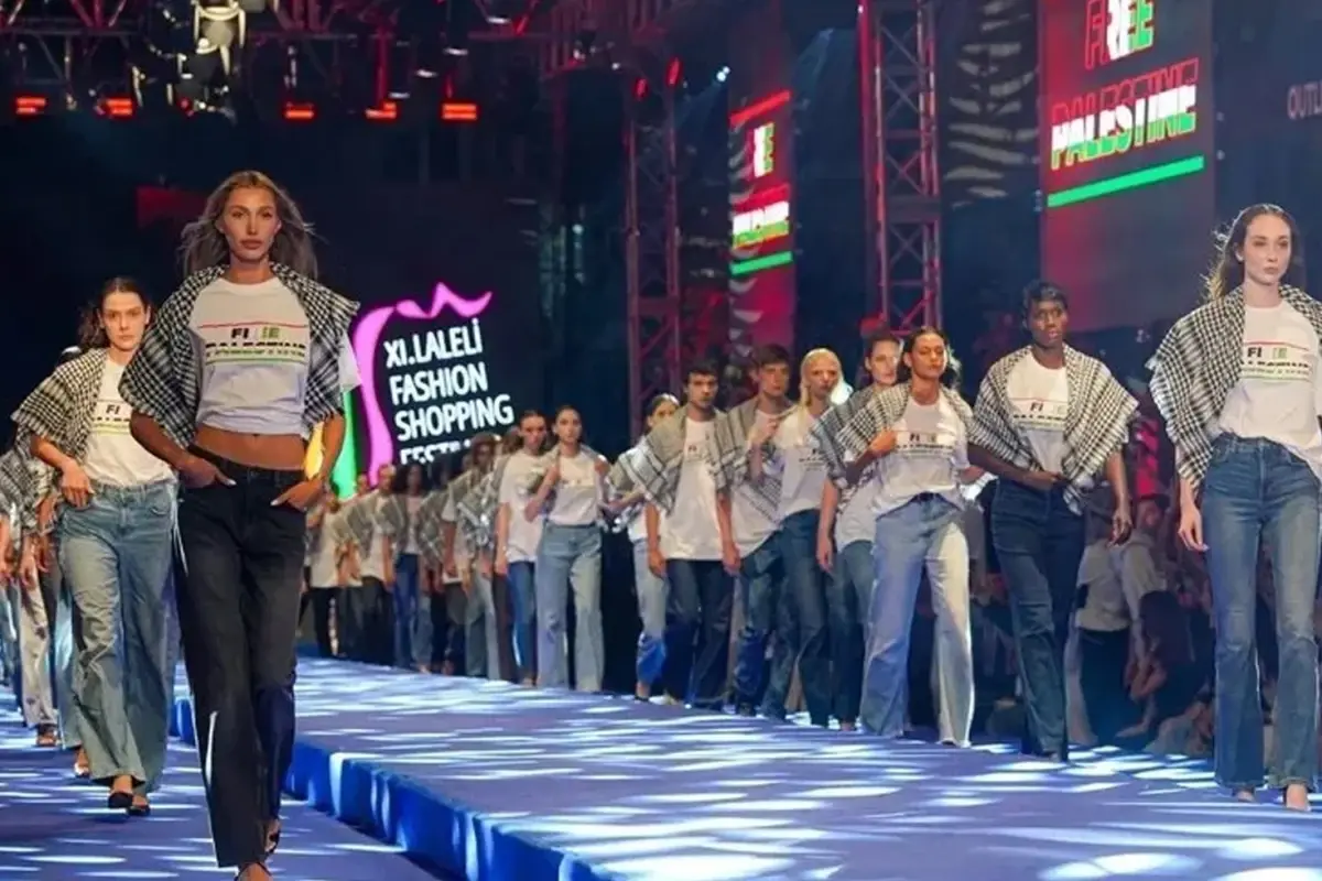 60 Modelden Filistin'e Güçlü Dayanışma Mesajı 60 Modelden Filistin'e Güçlü Dayanışma Mesajı
