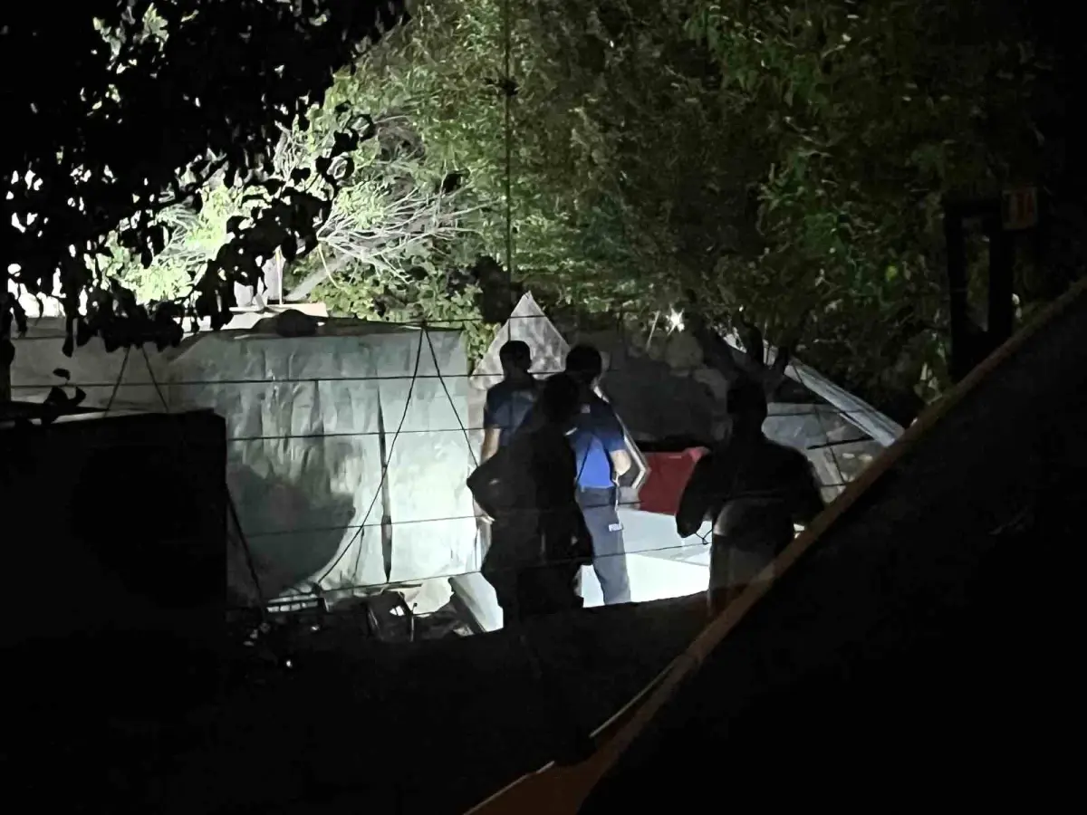 Konya'da Tüp Patlaması: 2 Kişi Yaralandı, İnceleme Başlatıldı Konya'da Tüp Patlaması: 2 Kişi Yaralandı, İnceleme Başlatıldı