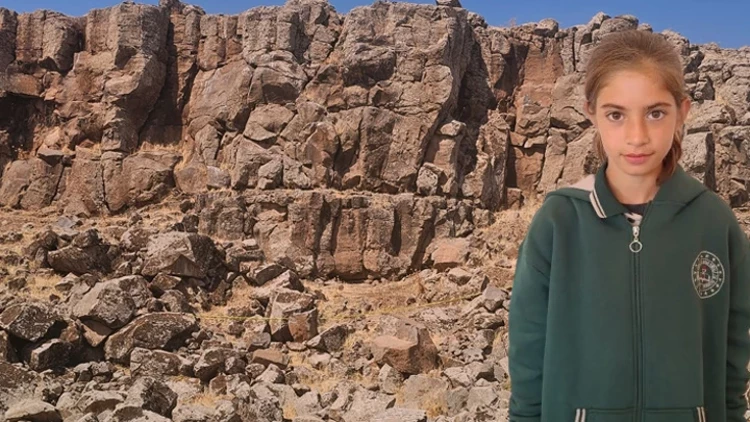 Mardin’de 12 Yaşındaki Zeynep Sut’un Şüpheli Ölümü Mardin’de 12 Yaşındaki Zeynep Sut’un Şüpheli Ölümü