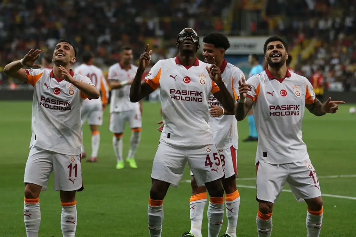Kayseri'de İlklerin Gecesi! Galatasaray 3'te 3 Yaptı
