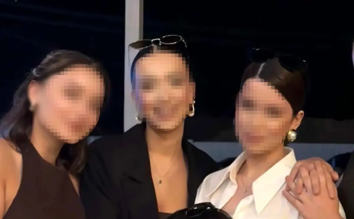 Sakarya’da 3 Genç Kızın Dekoratif Lamba Eğlencesi Yangınla Sonuçlandı Sakarya’da 3 Genç Kızın Dekoratif Lamba Eğlencesi Yangınla Sonuçlandı