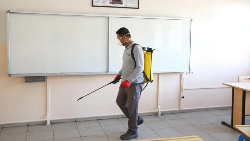 Okullarda Temizlik Durumu Gündemde: Eğitimciler Ne Diyor?