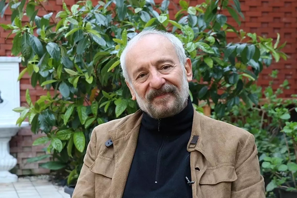 Ege Aydan’ın Kızı Öyküm, Onur Belgesiyle Üniversiteden Mezun Oldu Ege Aydan’ın Kızı Öyküm, Onur Belgesiyle Üniversiteden Mezun Oldu