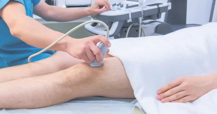 Bacakta Şişlik ve Ağrı Ciddiye Alınmalı! Derin Ven Trombozu Belirtisi Olabilir Bacakta Şişlik ve Ağrı Ciddiye Alınmalı! Derin Ven Trombozu Belirtisi Olabilir