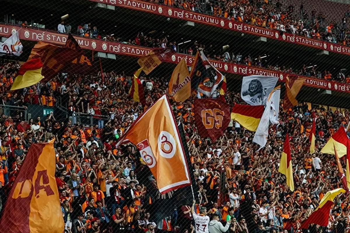 Galatasaray Şampiyonlar Ligi İhtimalleri Taraftarı Üzdü: Son 8 Şansı Yüzde 2 Galatasaray Şampiyonlar Ligi İhtimalleri Taraftarı Üzdü: Son 8 Şansı Yüzde 2