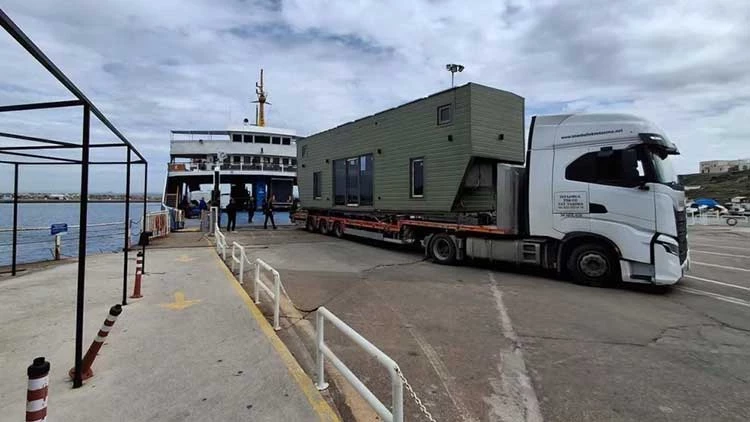 Bozcaada’da Kaçak Yapılan Tiny House’lara Yıkım Kararı Geldi Bozcaada’da Kaçak Yapılan Tiny House’lara Yıkım Kararı Geldi