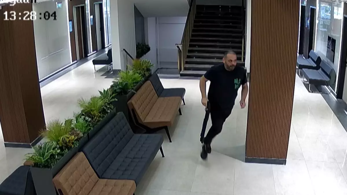 Kahramanmaraş’ta Eser Karaca Cinayeti: Güvenlik Kamerası Görüntüleri Dosyaya Girdi Kahramanmaraş’ta Eser Karaca Cinayeti: Güvenlik Kamerası Görüntüleri Dosyaya Girdi