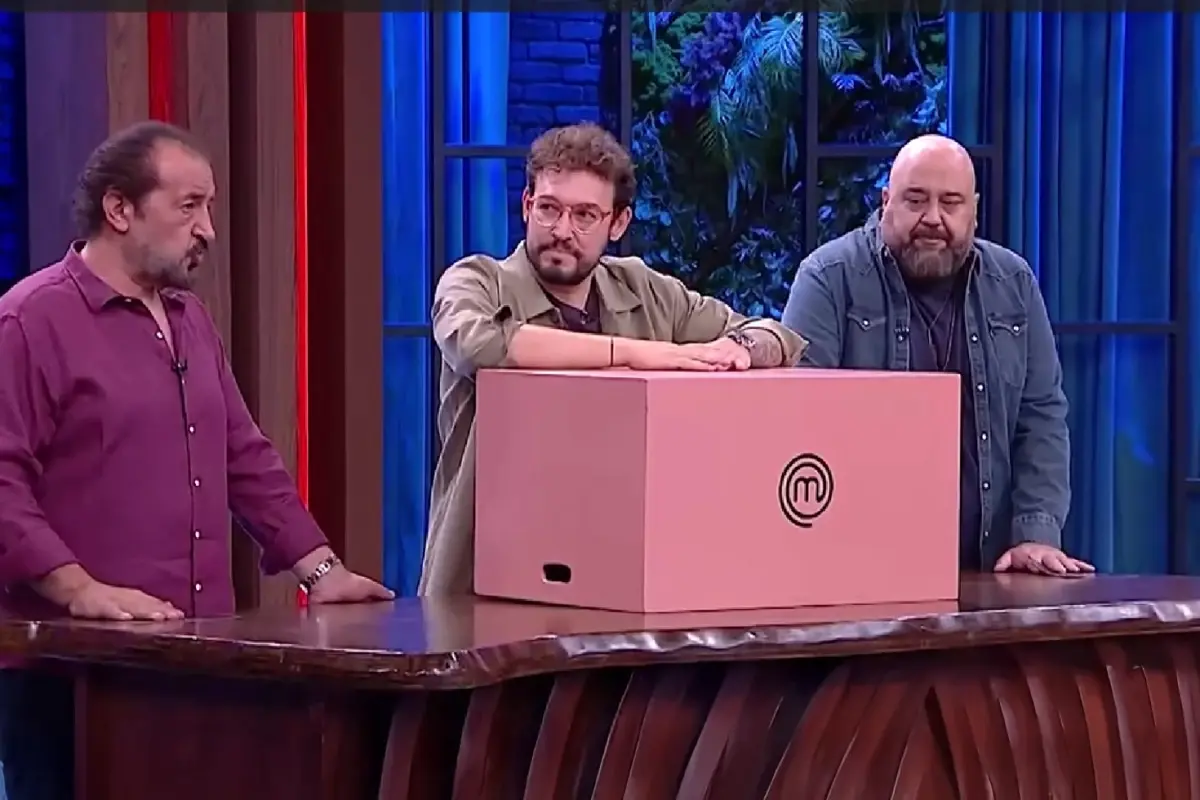MasterChef Türkiye'de Gergin Anlar: Çağatay ile Mehmet Şef Arasında Tartışma MasterChef Türkiye'de Gergin Anlar: Çağatay ile Mehmet Şef Arasında Tartışma