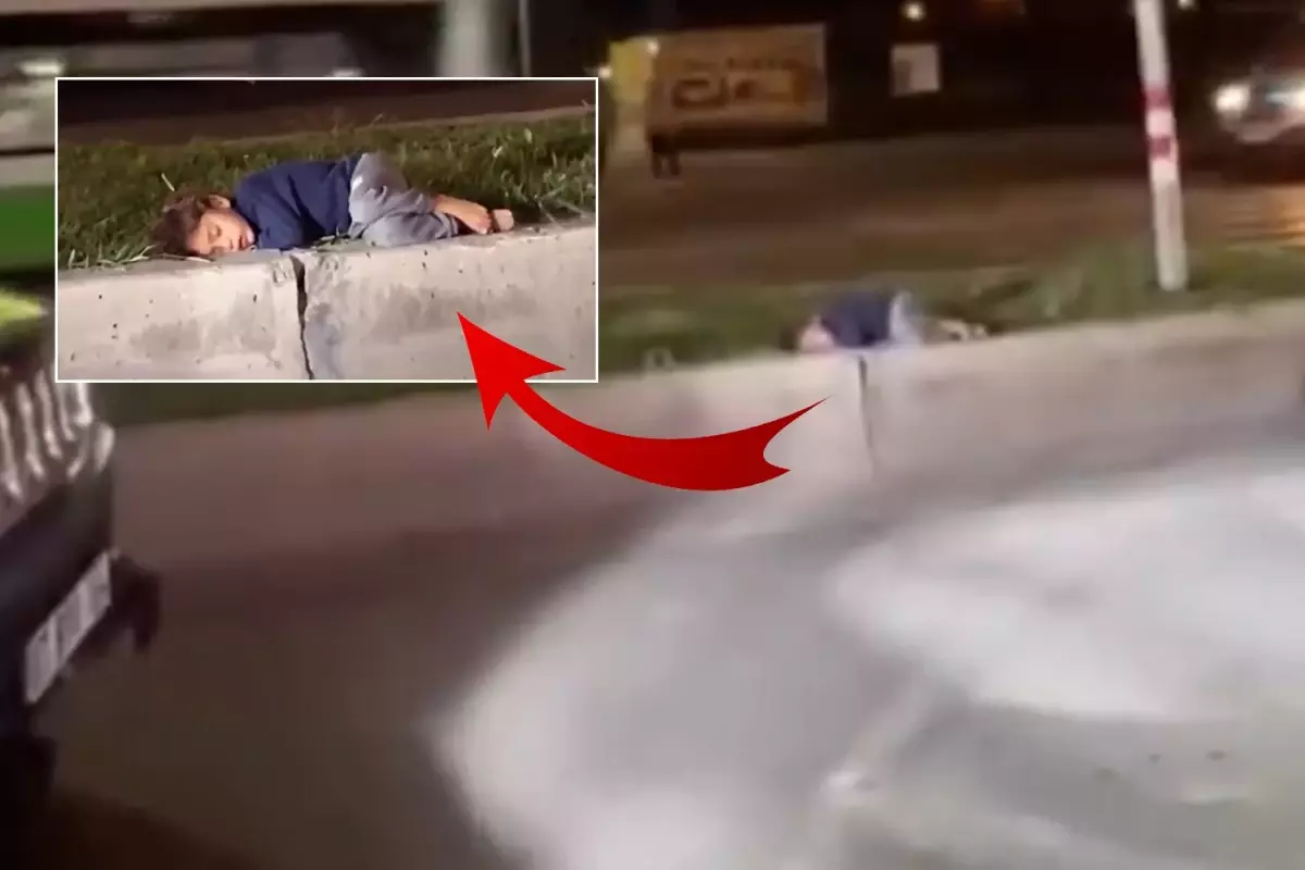 Batman’da Yol Kenarında Uyuyan Çocuk ve 6 Kardeşi Devlet Korumasına Alındı Batman’da Yol Kenarında Uyuyan Çocuk ve 6 Kardeşi Devlet Korumasına Alındı