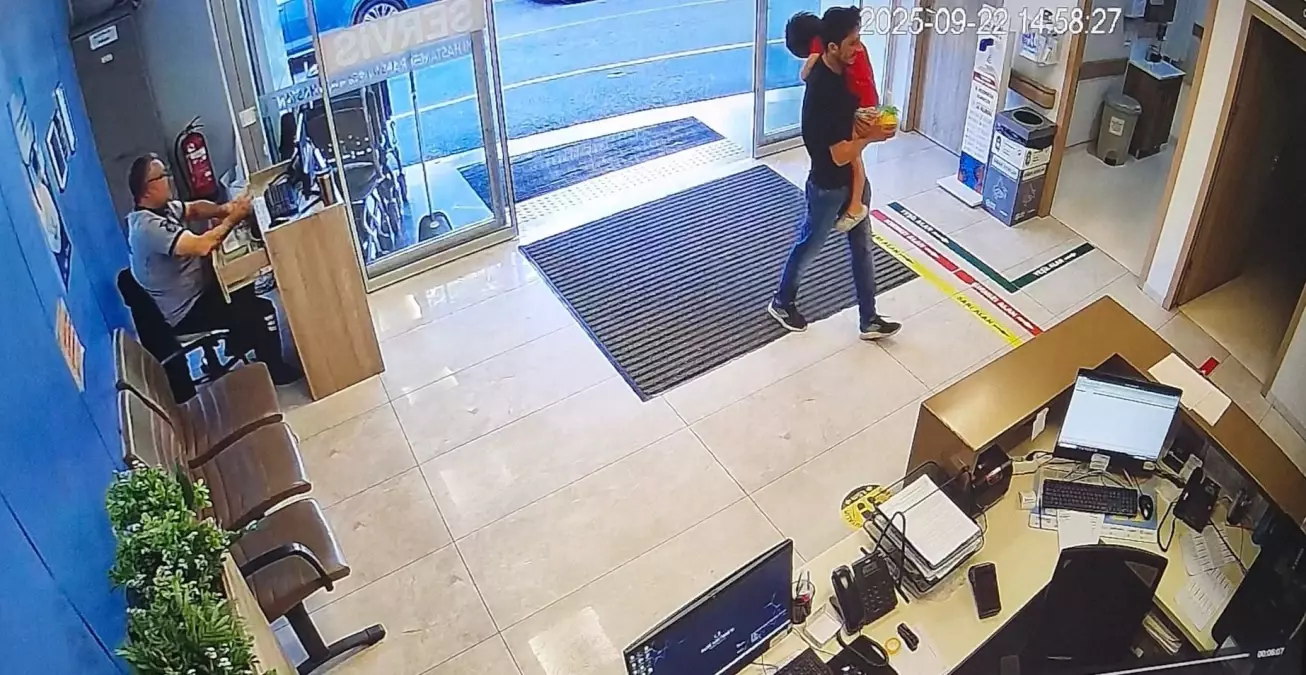 Eyüpsultan’da Aynı Aileden 2 Küçük Çocuğun Hayatını Kaybettiği Olayda Yeni Görüntüler Ortaya Çıktı